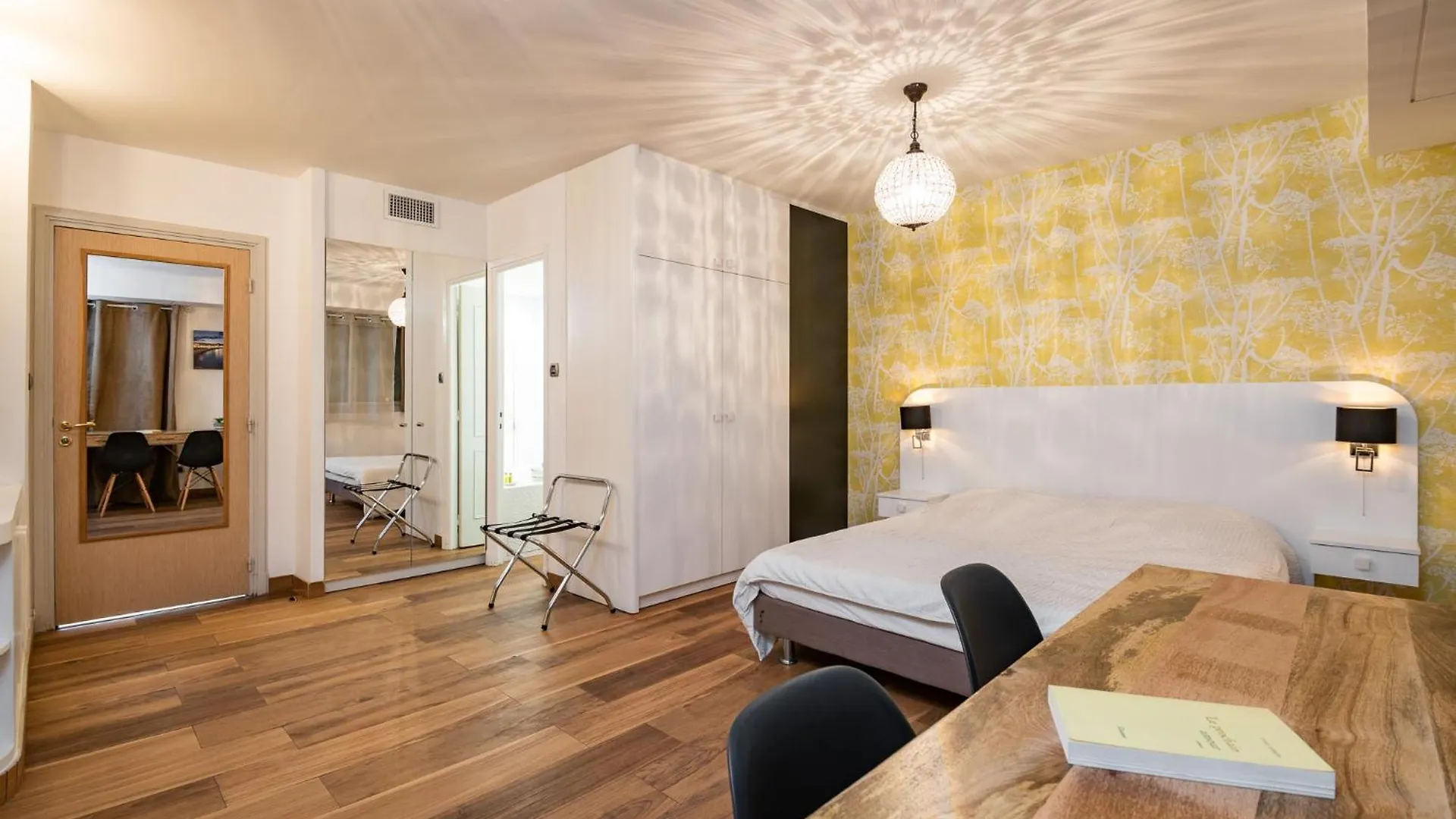 ניס Chauvain Residence 0*,